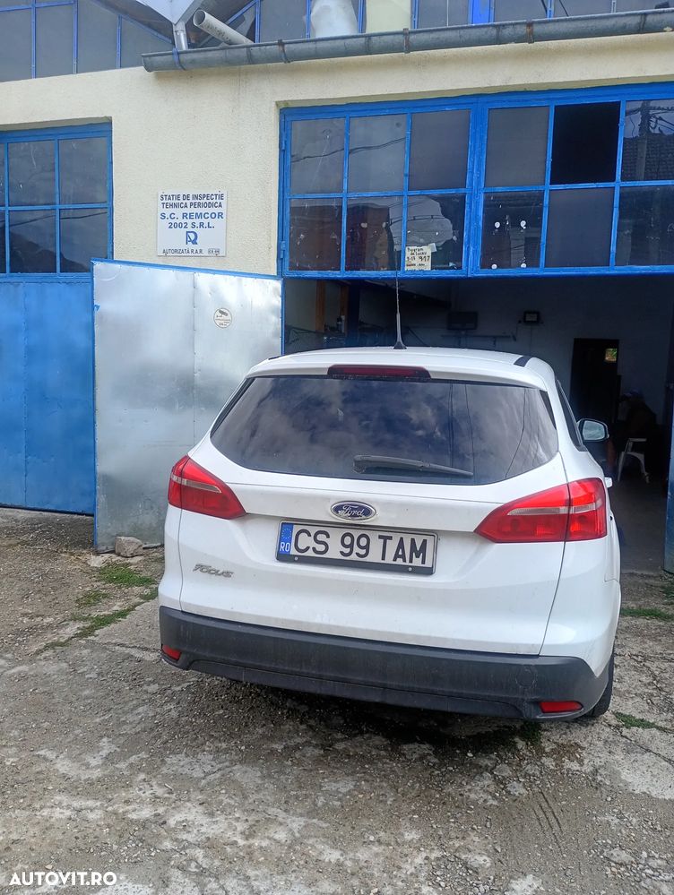 Ford Focus 1.5 TDCi ST-Line - 16