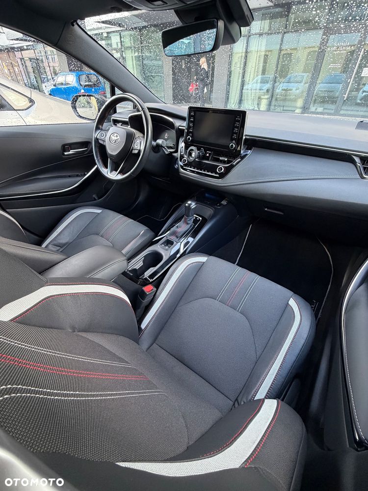Toyota Corolla 2.0 Hybrid GR Sport - 18