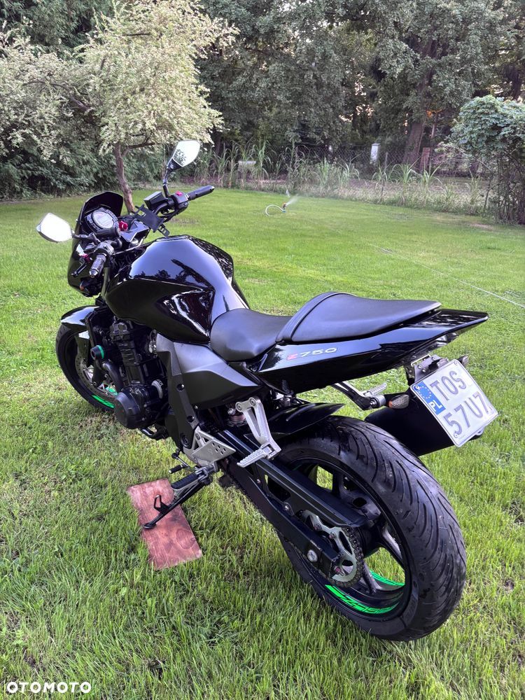 Kawasaki Z - 4