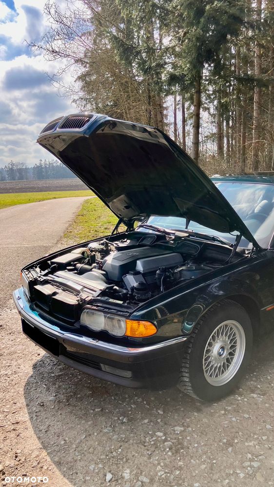BMW Seria 7 - 28