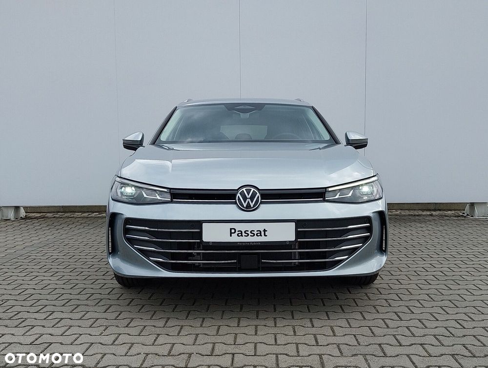 Volkswagen Passat - 2