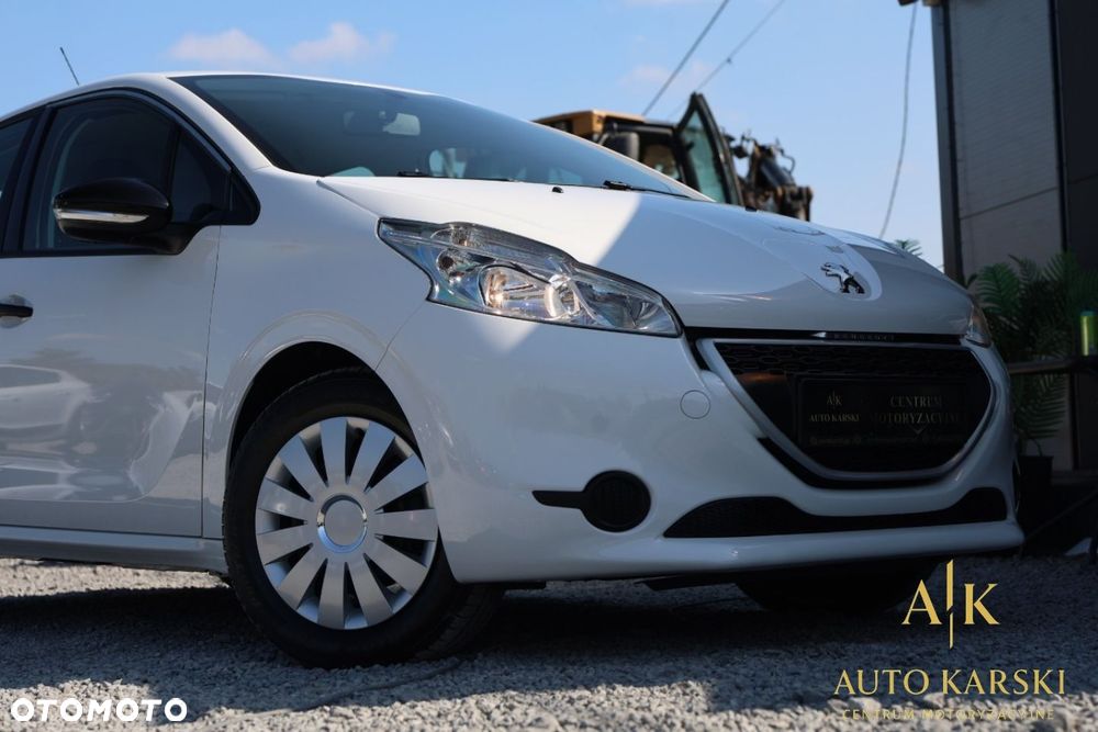 Peugeot 208 - 13