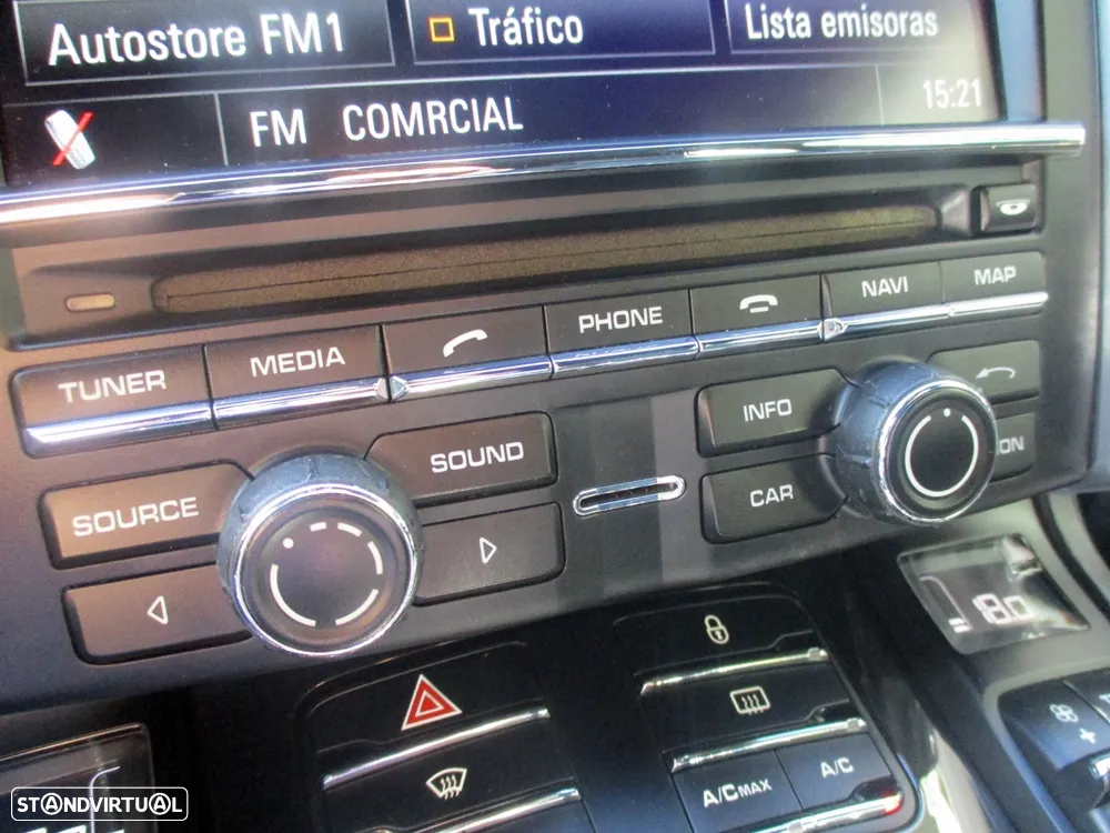 Porsche Cayenne S Hybrid - 30