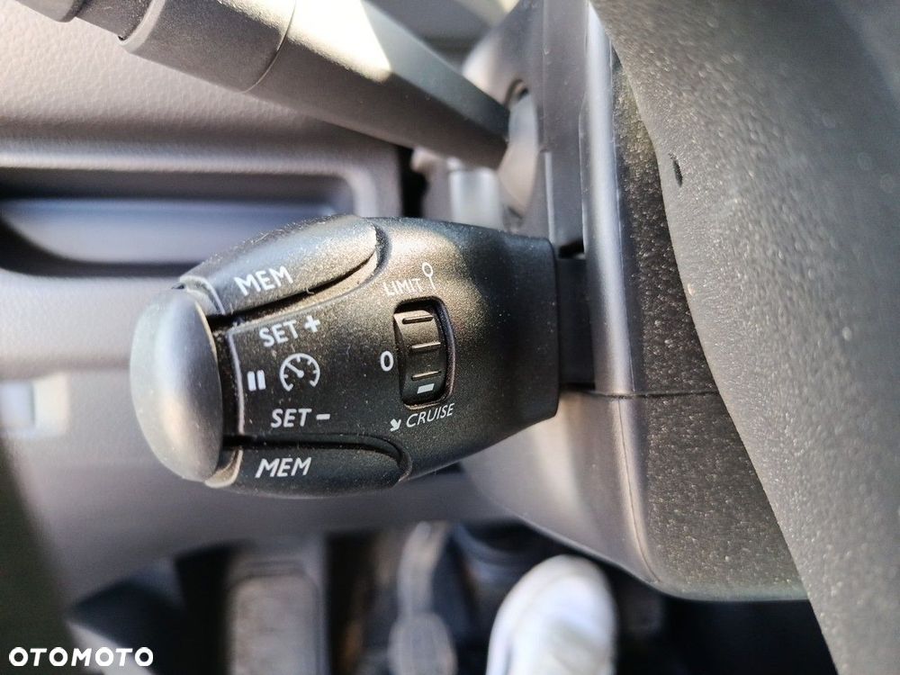 Peugeot Expert - 18