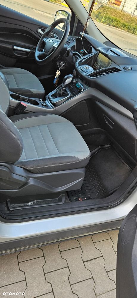 Ford Kuga 2.0 EcoBoost 4x4 Titanium - 6