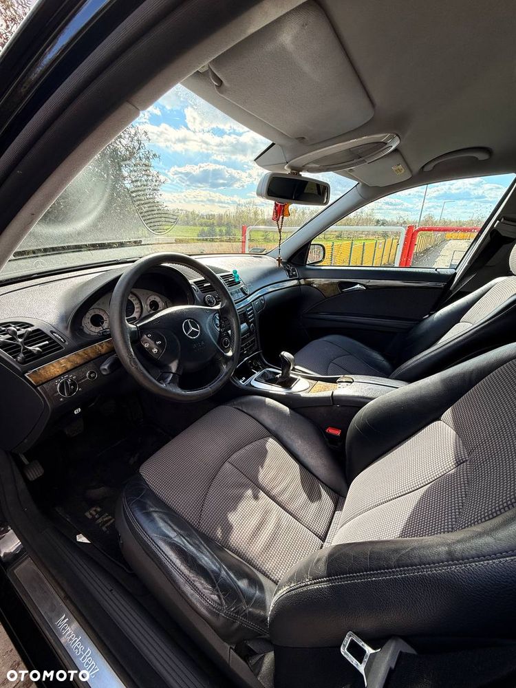 Mercedes-Benz Klasa E 270 CDI T Avantgarde - 3