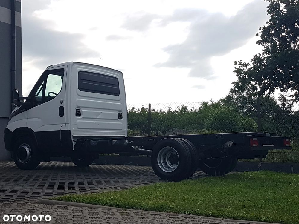 Iveco 70C18 RAMA PODWOZIE DO ZABUDOWY WIDELEC ROZSTAW OSI 3,75M KLIMA DAILY DMC 7000KG BLIŹNIAKI MANUAL - 28