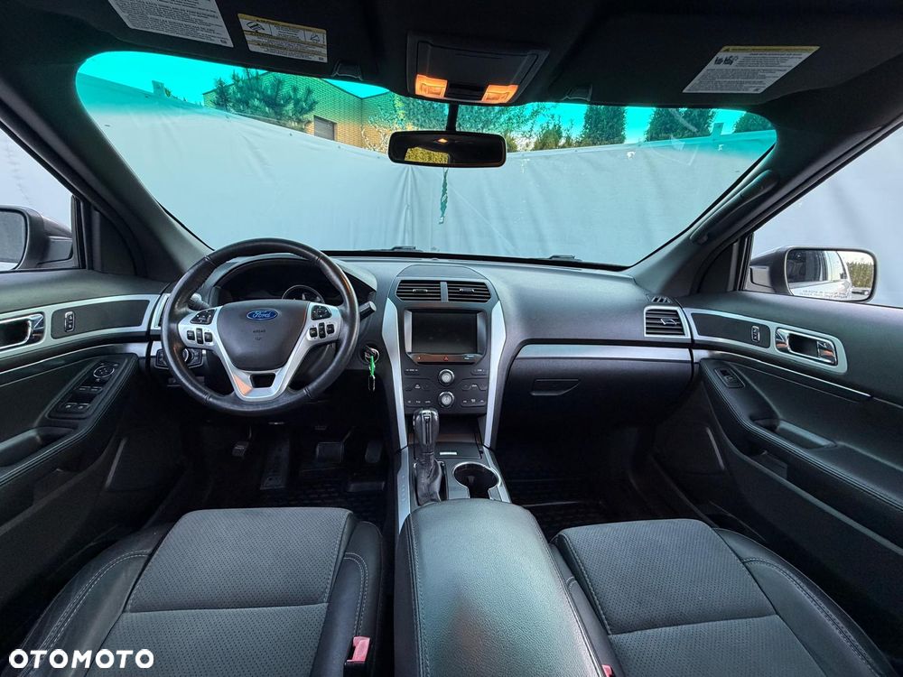 Ford Explorer - 20