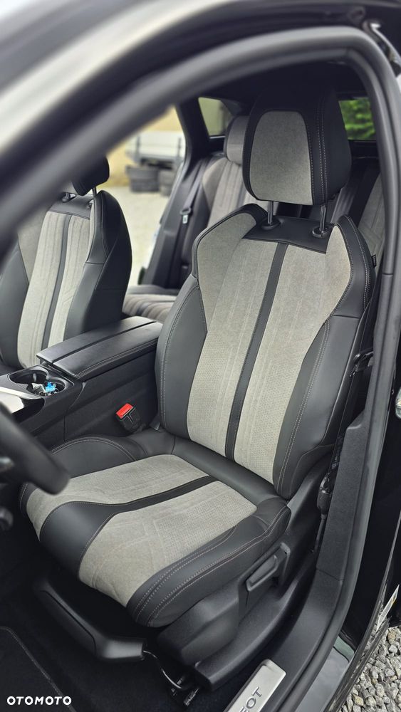 Peugeot 3008 225 e-EAT8 GT Pack - 12