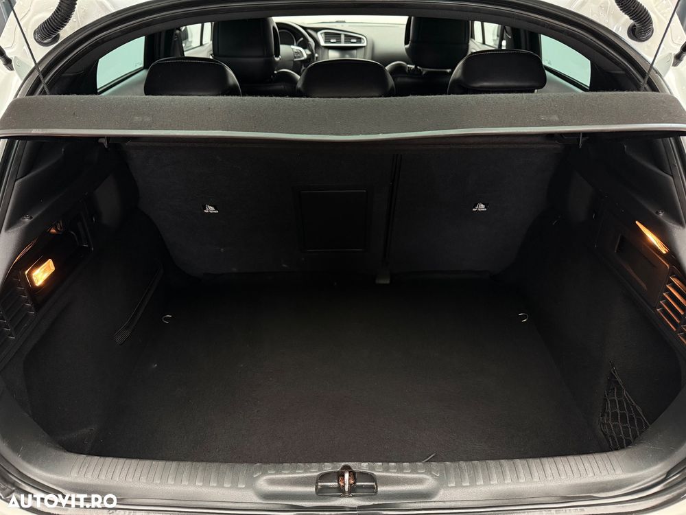 Citroën DS4 PureTech 130 Stop&Start SoChic - 35