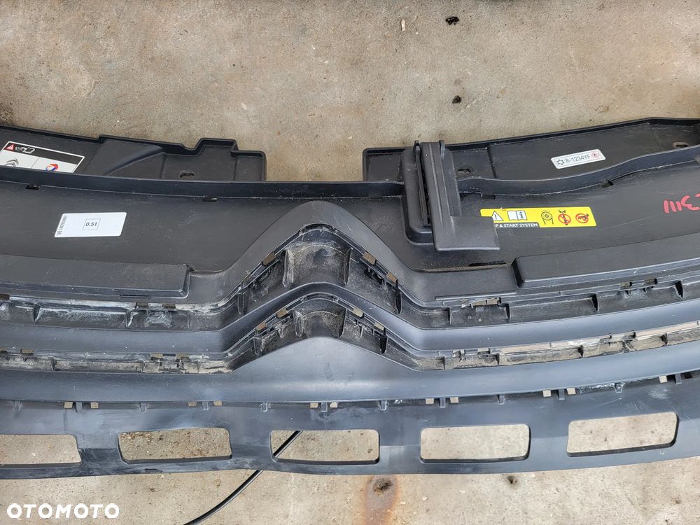 Grill atrapa zderzaka przód Citroen C3 III - 3