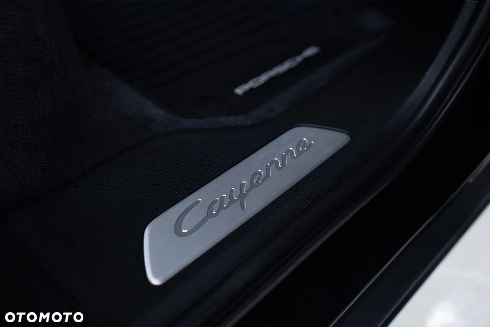 Porsche Cayenne Platinum Edition - 27
