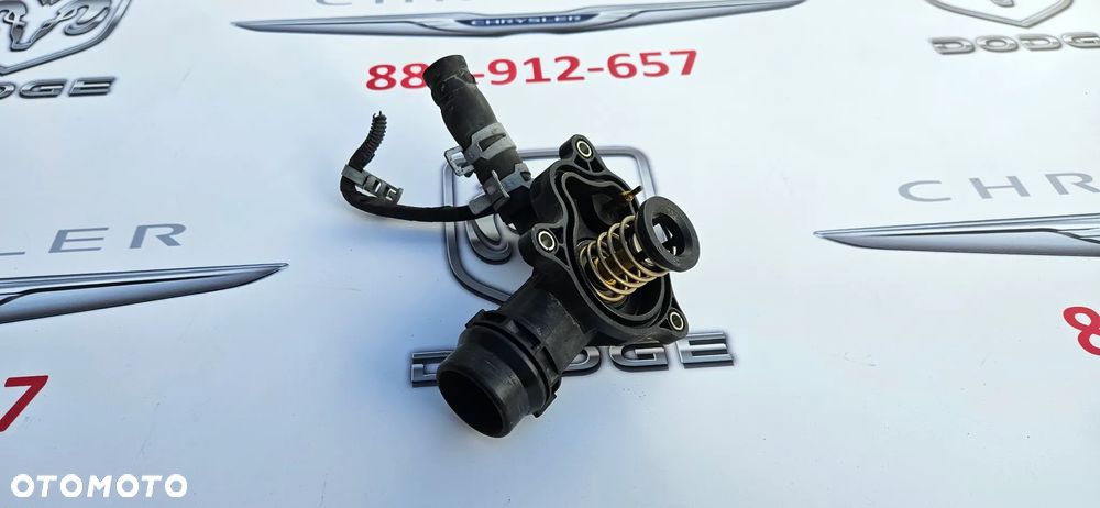 Chrysler Pacifica 2016- 3.6 V6 obudowa termostatu termostat 68217305AE - 3