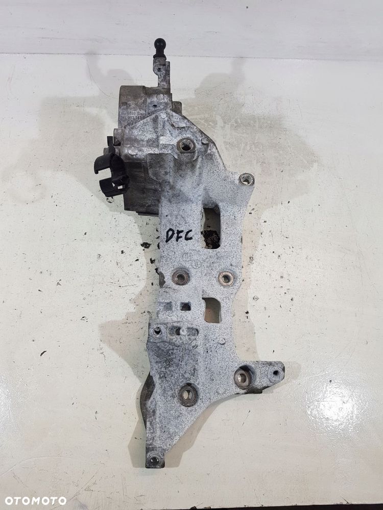łapa wspornik alternatora 04l903143d vw audi skoda a6 a4 2.0 tdi - 14