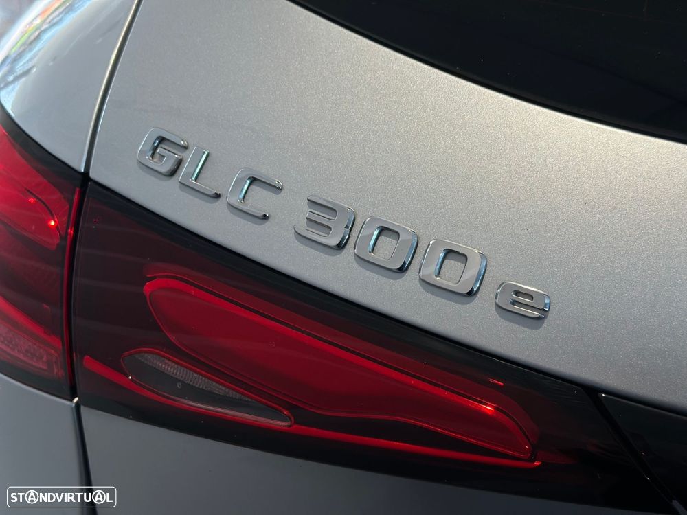 Mercedes-Benz GLC 300 e 4Matic 9G-TRONIC Edition AMG Line - 47