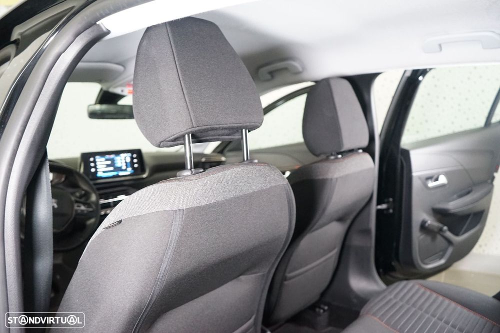 Peugeot 208 1.2 PureTech Active - 36