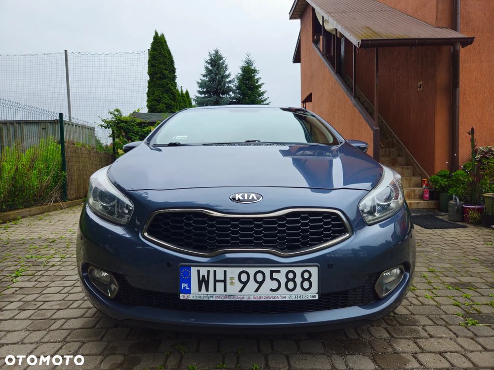 Kia Ceed 1.6 GDI L - 1