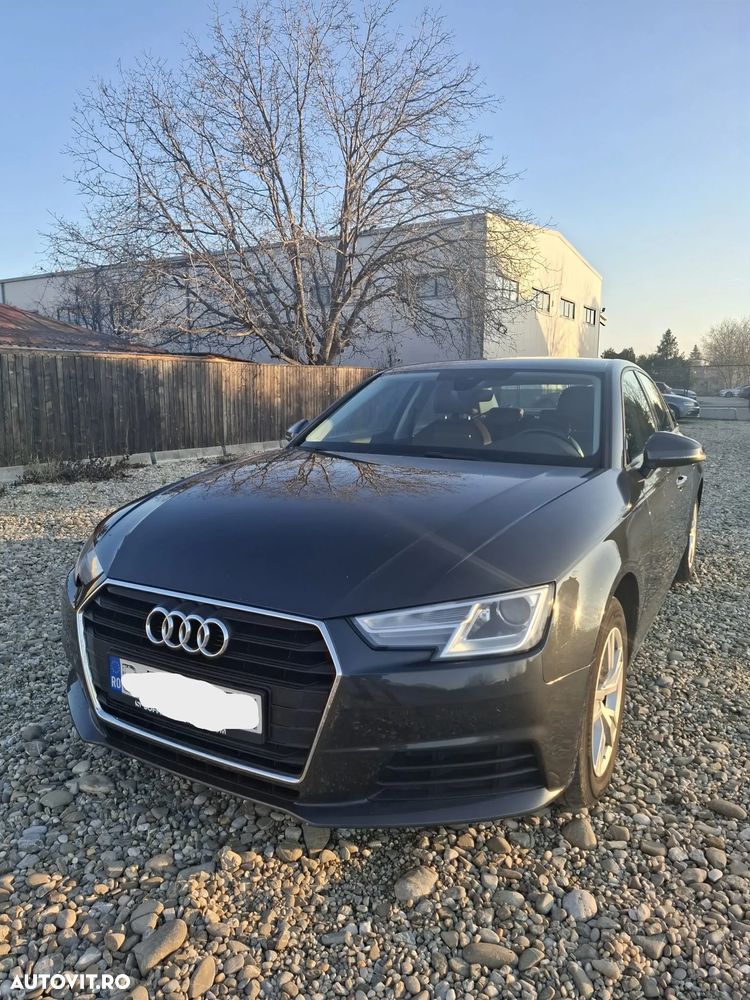 Audi A4 - 1