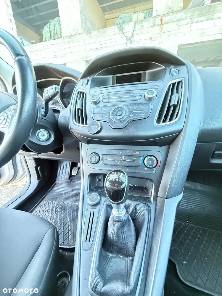 Ford Focus 1.5 TDCi Trend - 4