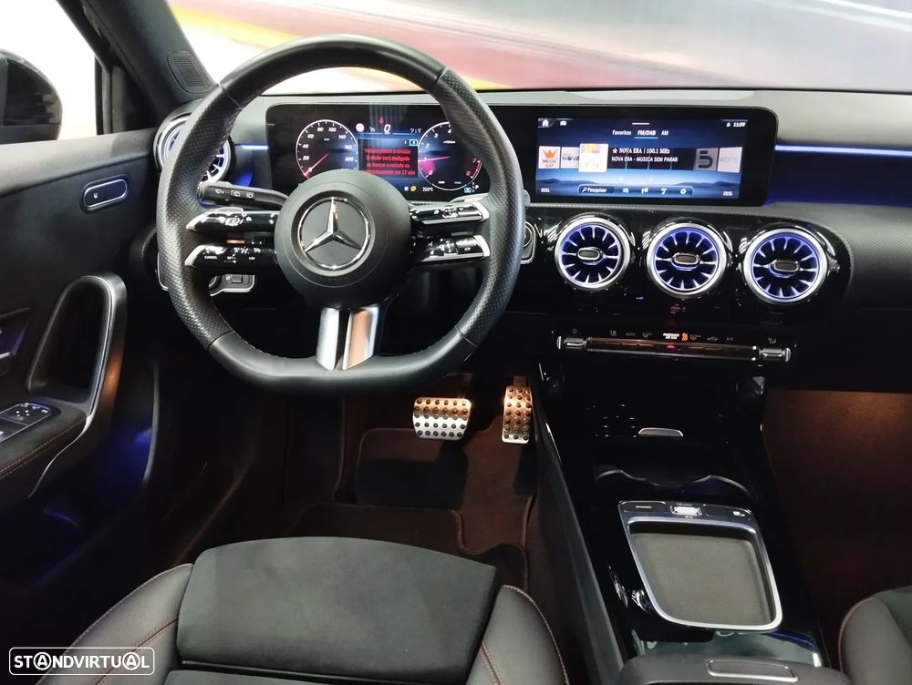 Mercedes-Benz A 200 AMG Line Aut. - 13