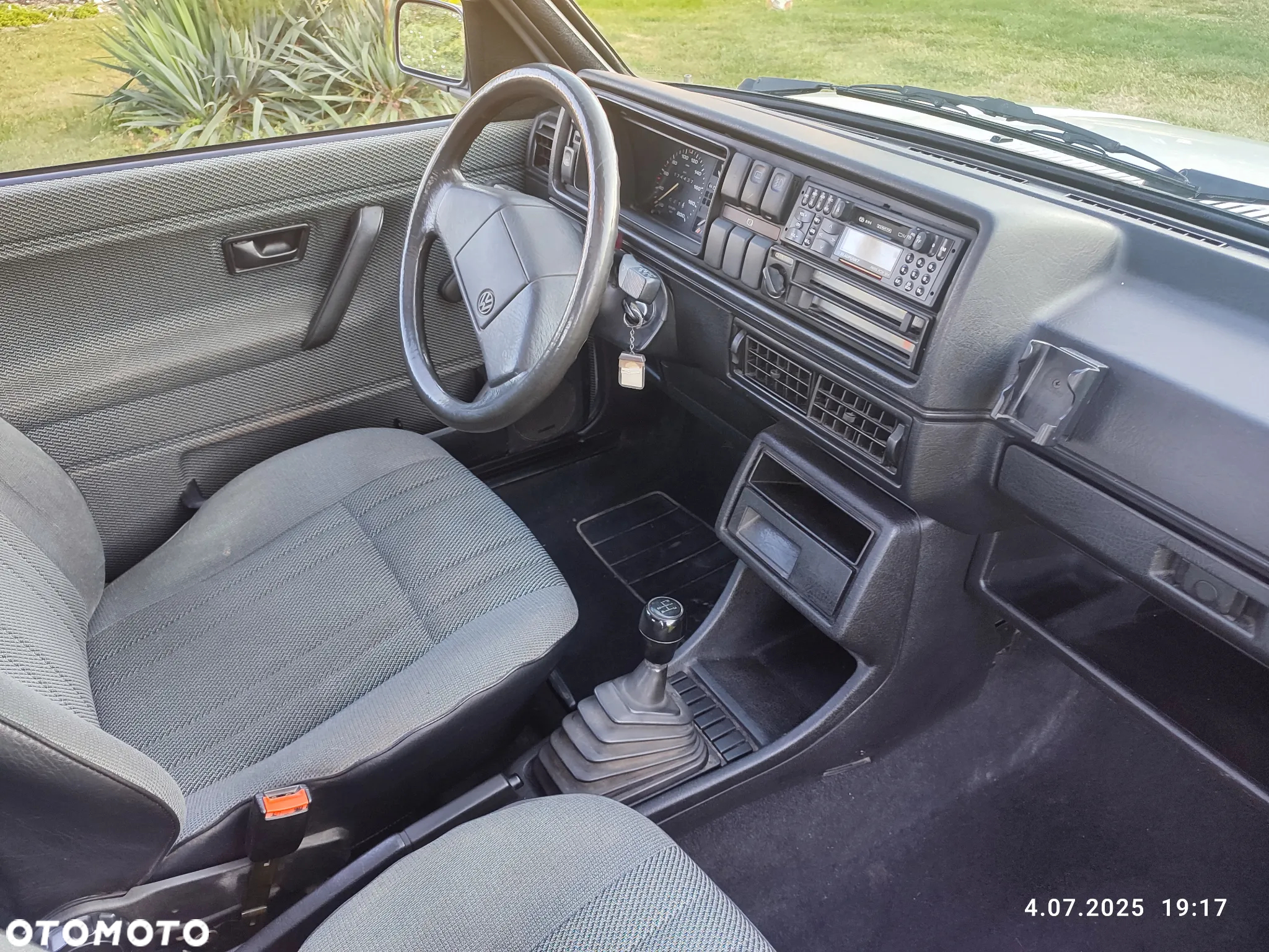 Volkswagen Golf 1.3 - 17