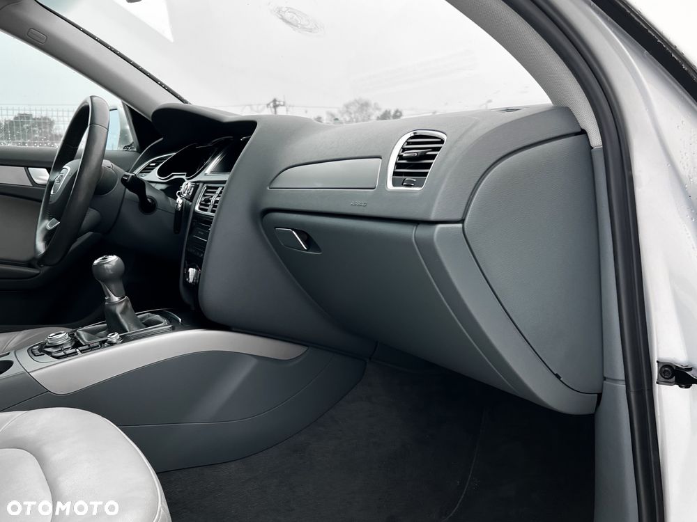 Audi A4 Avant 2.0 TDI DPF S line Sportpaket - 22