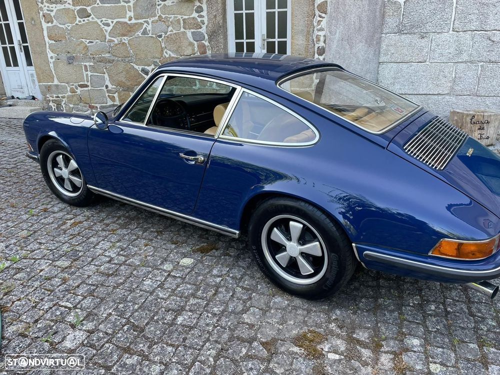 Porsche 911 Série F - 4