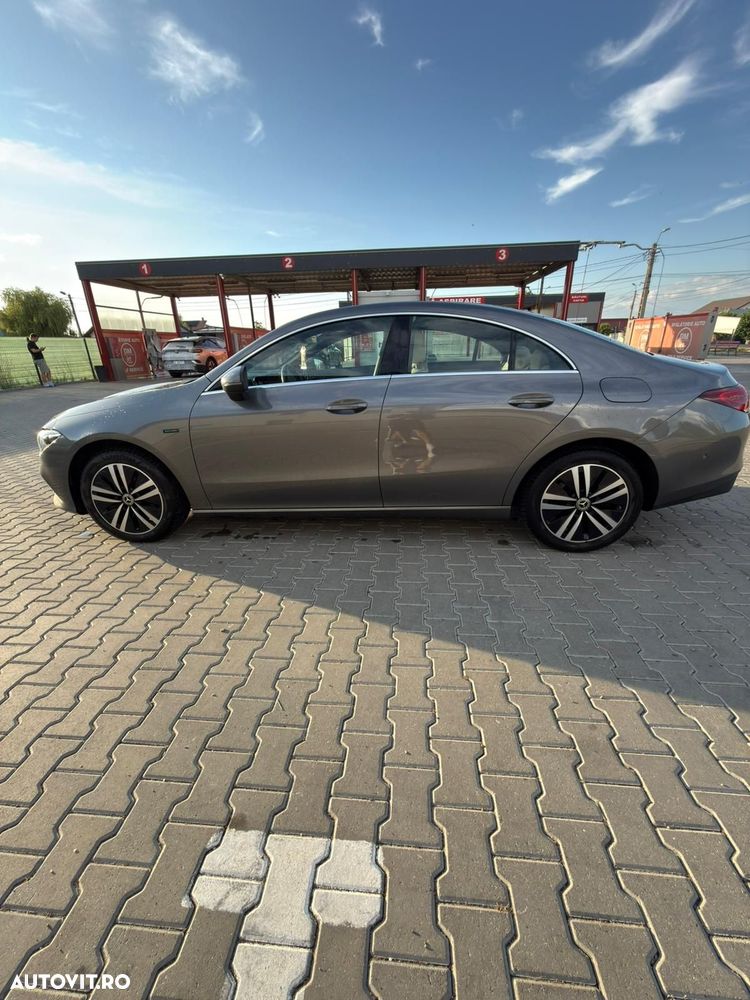 Mercedes-Benz CLA 250 - 3