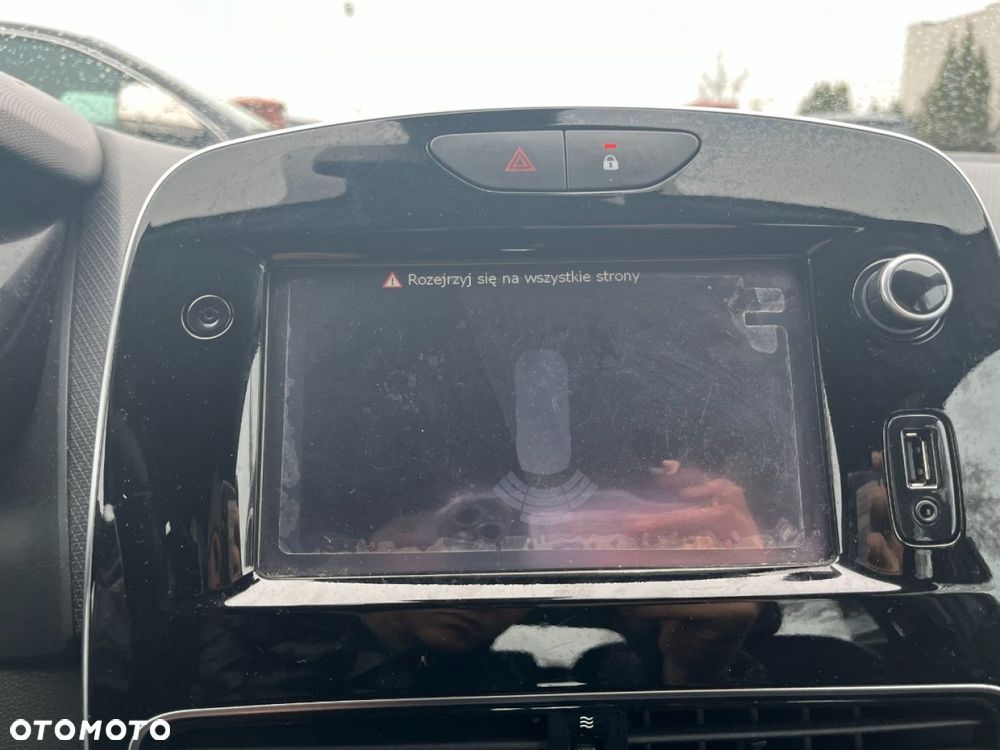 Renault Clio 1.5 dCi Energy Intens - 17