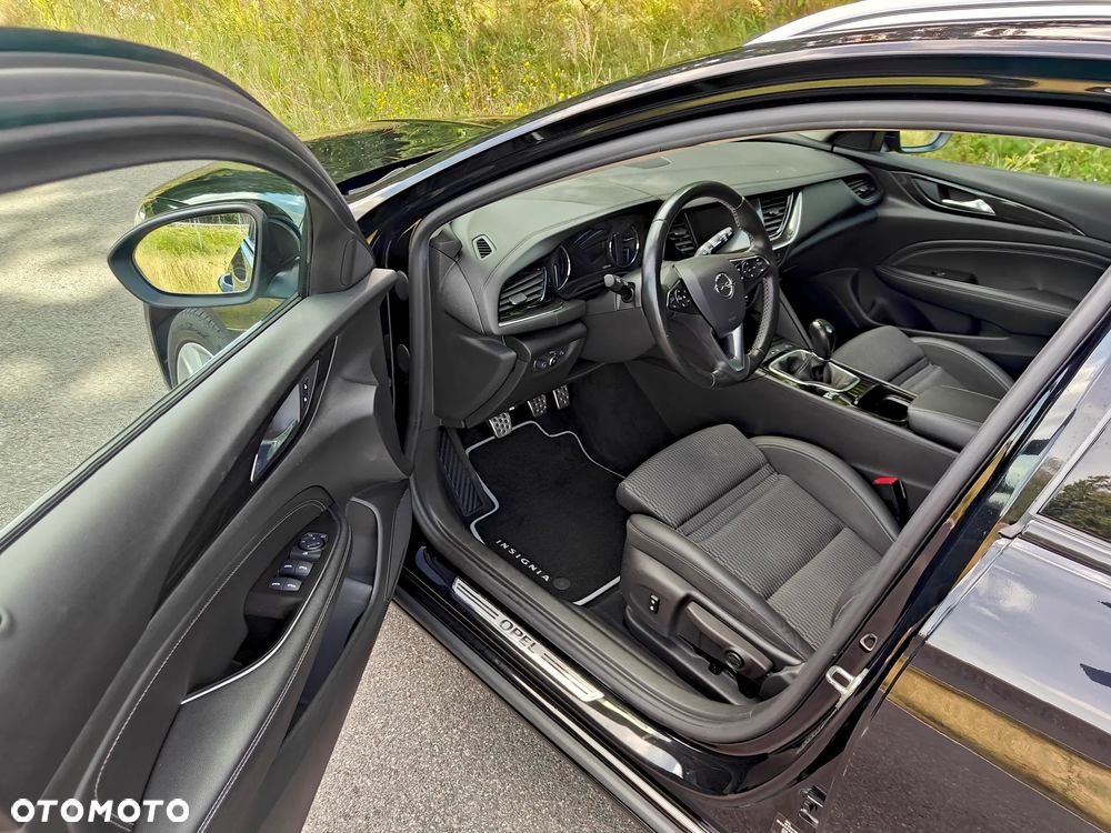 Opel Insignia - 17