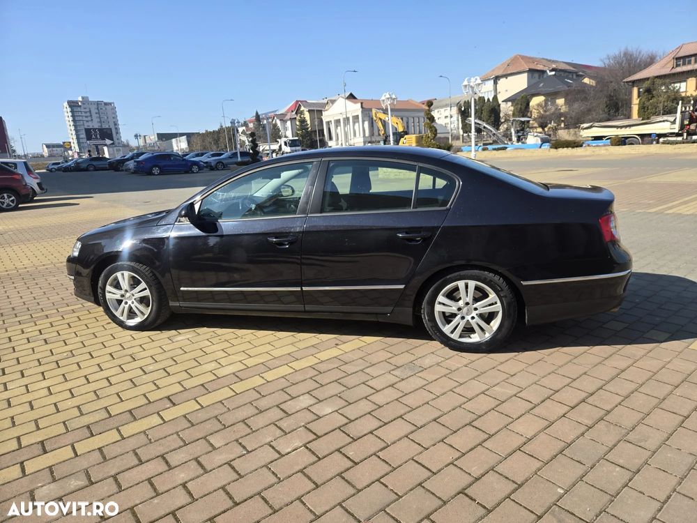 Volkswagen Passat 2.0 TDI DPF 4Motion Sportline - 8