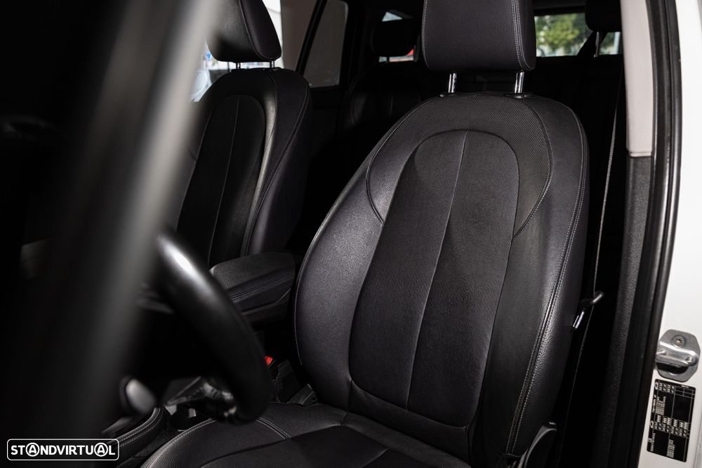 BMW 216 Gran Tourer i 7L Line Luxury - 22