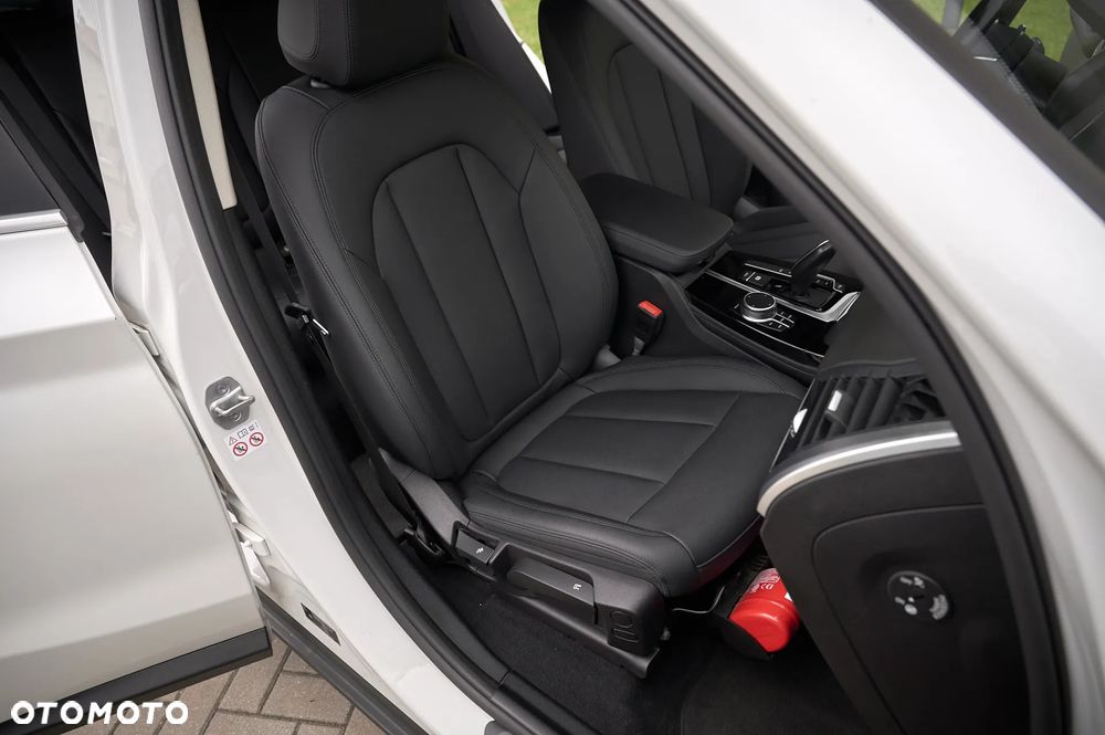 BMW X4 xDrive20i GPF sport - 27