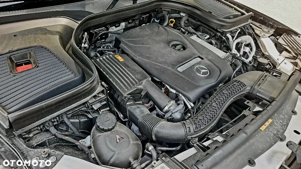 Mercedes-Benz GLC 250 4Matic 9G-TRONIC - 20