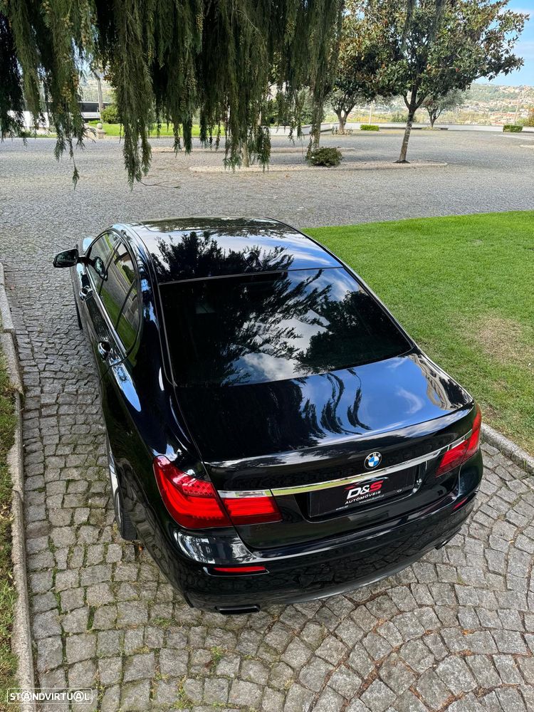 BMW 750 d xDrive Pack M - 8