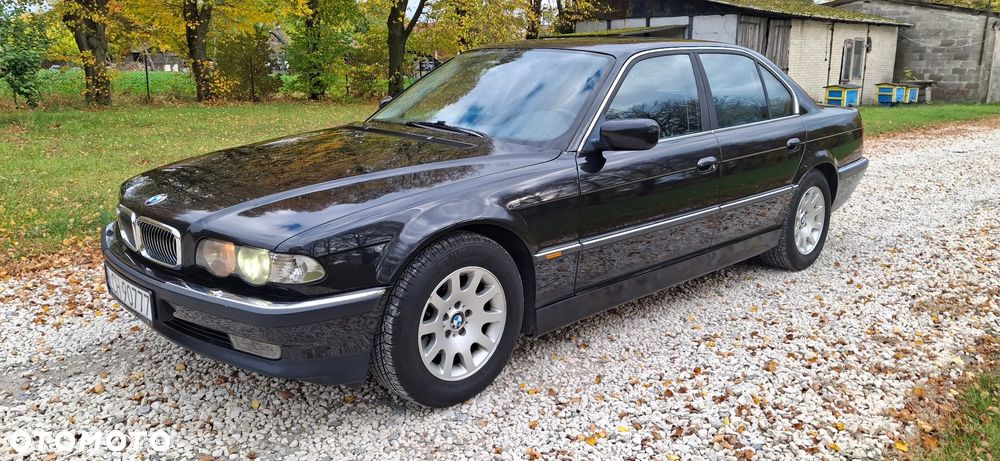BMW Seria 7 735i L - 21