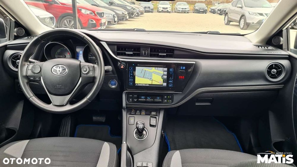 Toyota Auris - 4