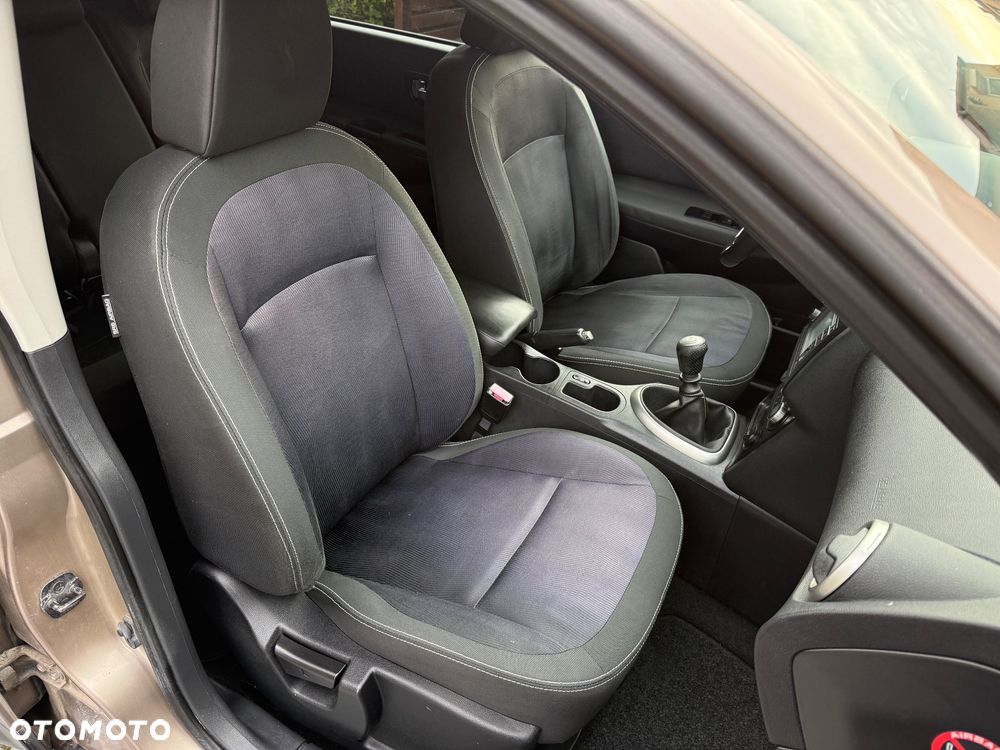 Nissan Qashqai+2 2.0 Tekna - 16