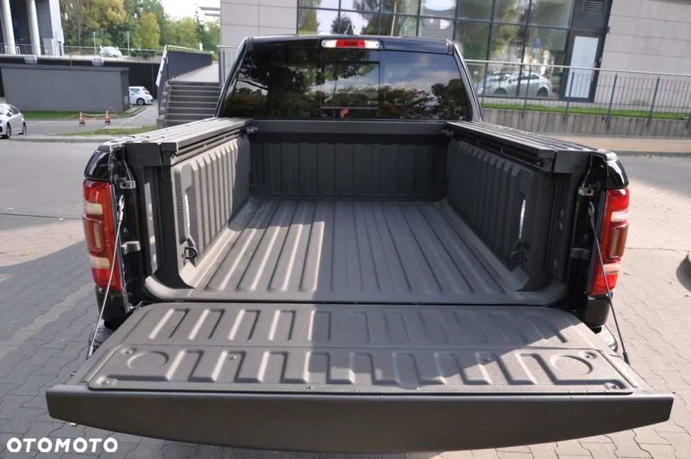 Dodge RAM - 7