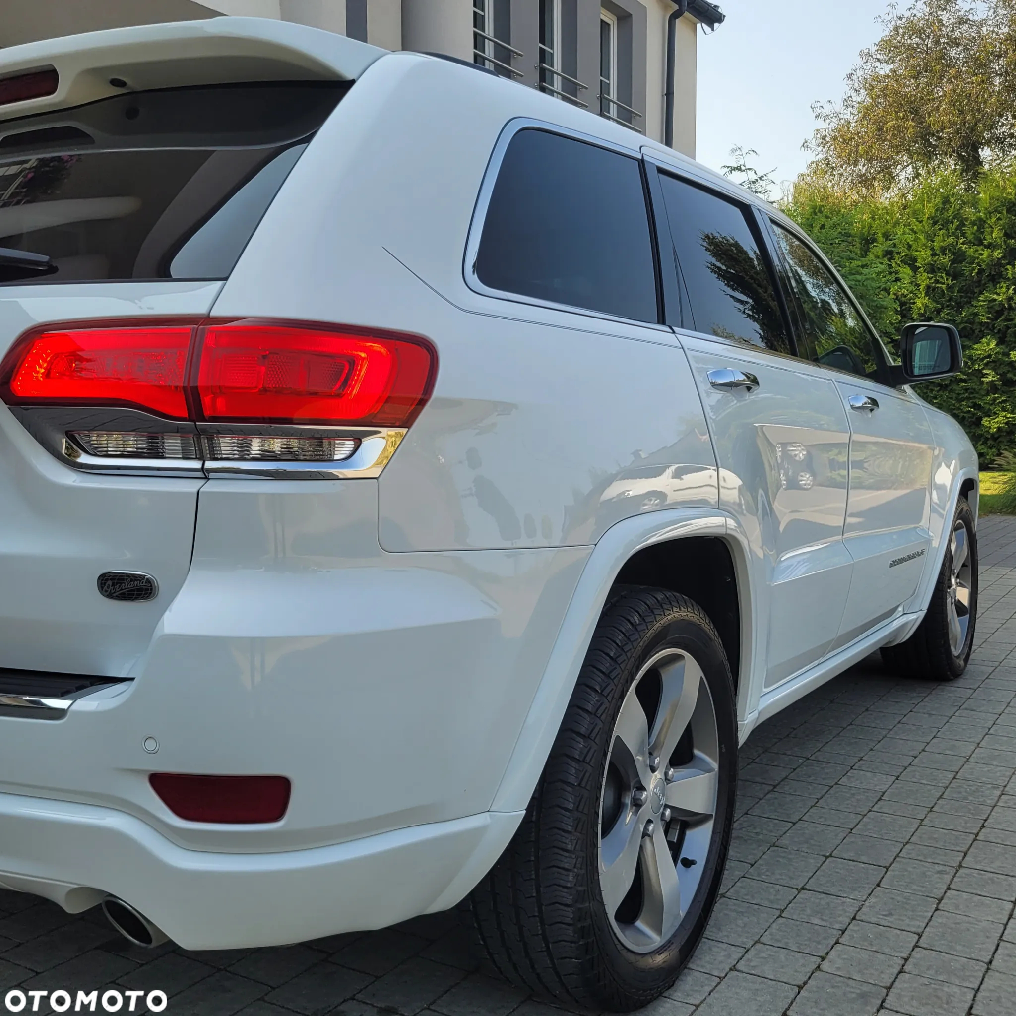 Jeep Grand Cherokee 5.7 V8 HEMI Overland - 11