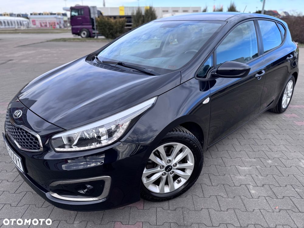 Kia Ceed - 3