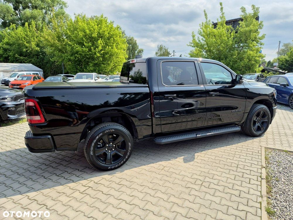 RAM 1500 Crew Cab Sport - 8