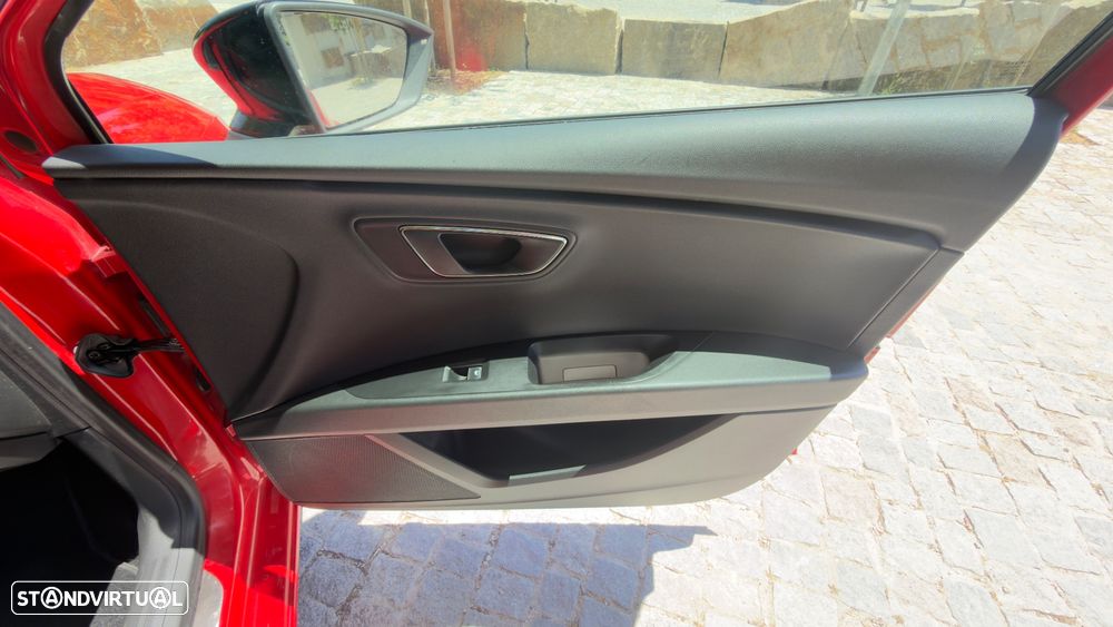 SEAT Leon ST 2.0 TDI DPF FR - 11