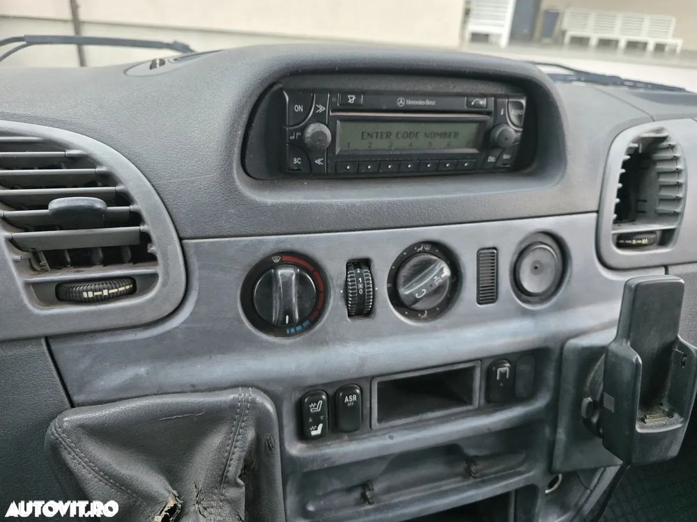 Mercedes-Benz Sprinter - 9