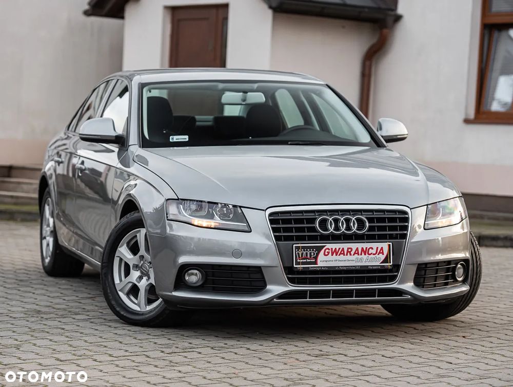 Audi A4 Limousine - 1