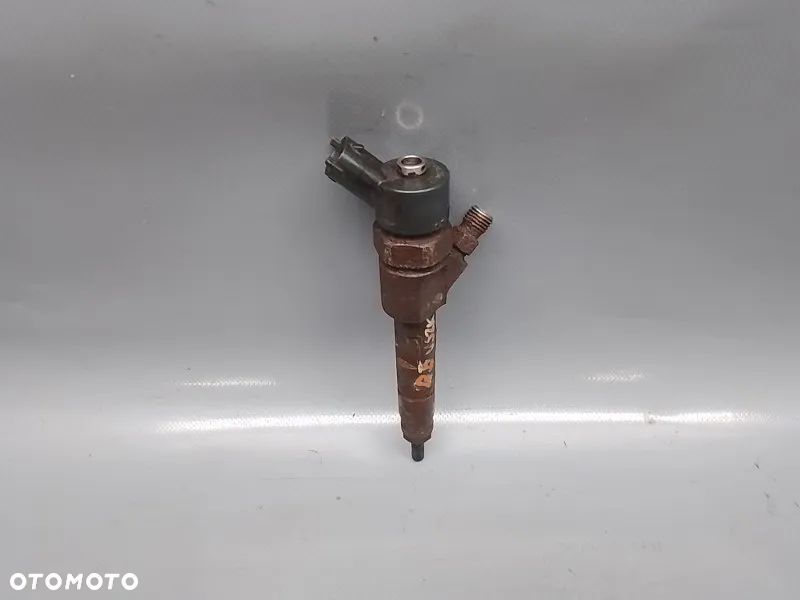 Wtrysk Wtryskiwacz Trafic Vivaro Primastar 1.9 DCI 0445110146 - 1