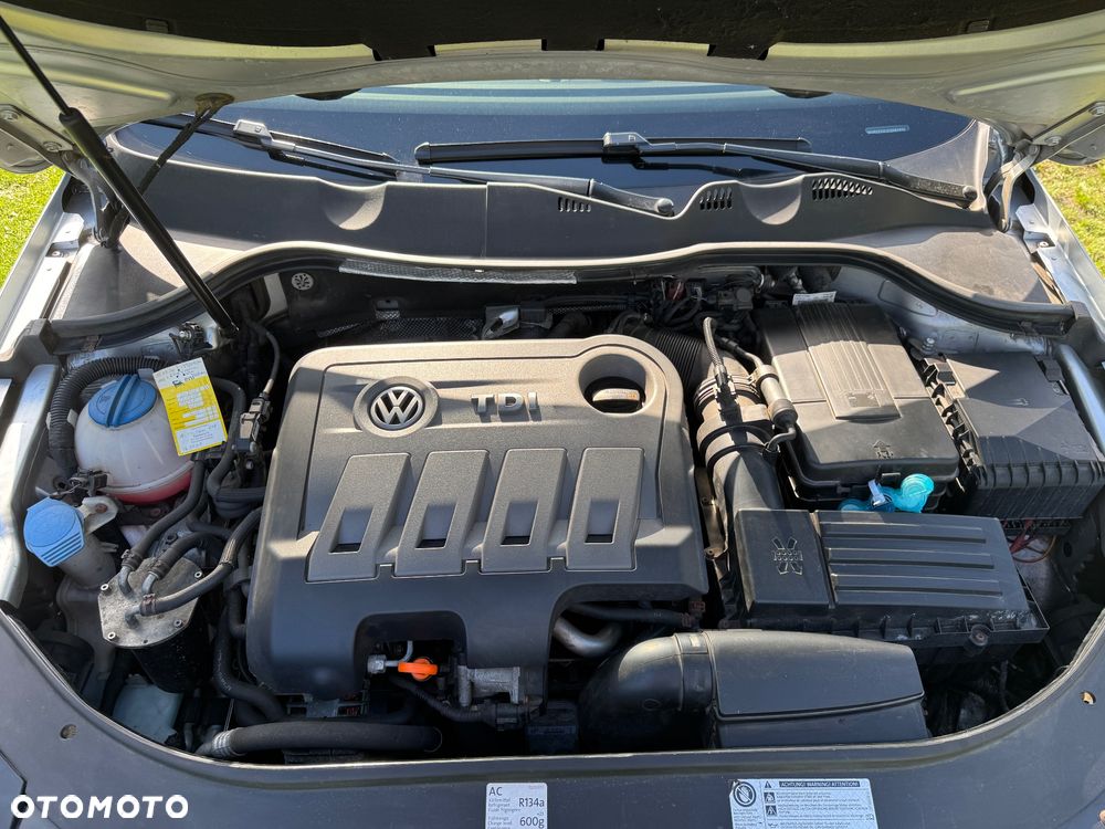 Volkswagen Passat 2.0 TDI Comfortline - 4