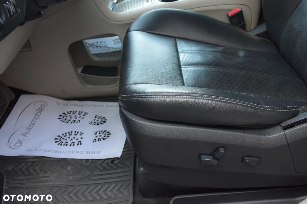 Lancia Voyager 2.8CRD Platinum - 22