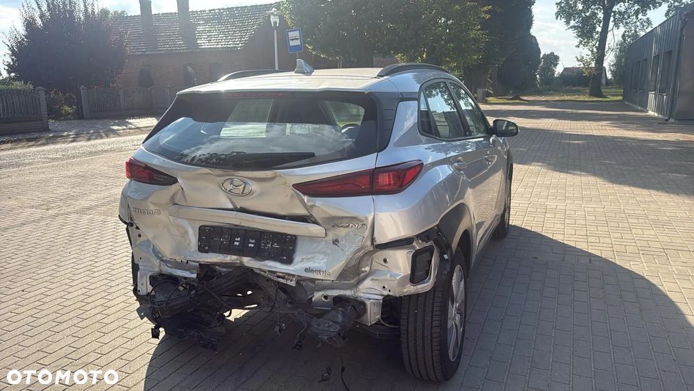 Hyundai Kona - 31