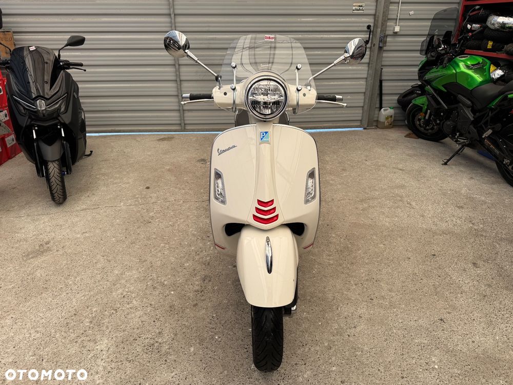 Vespa GTS - 2
